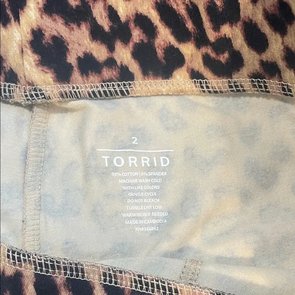 Torrid Leopard Print Bike Shorts - Picture 2 of 2